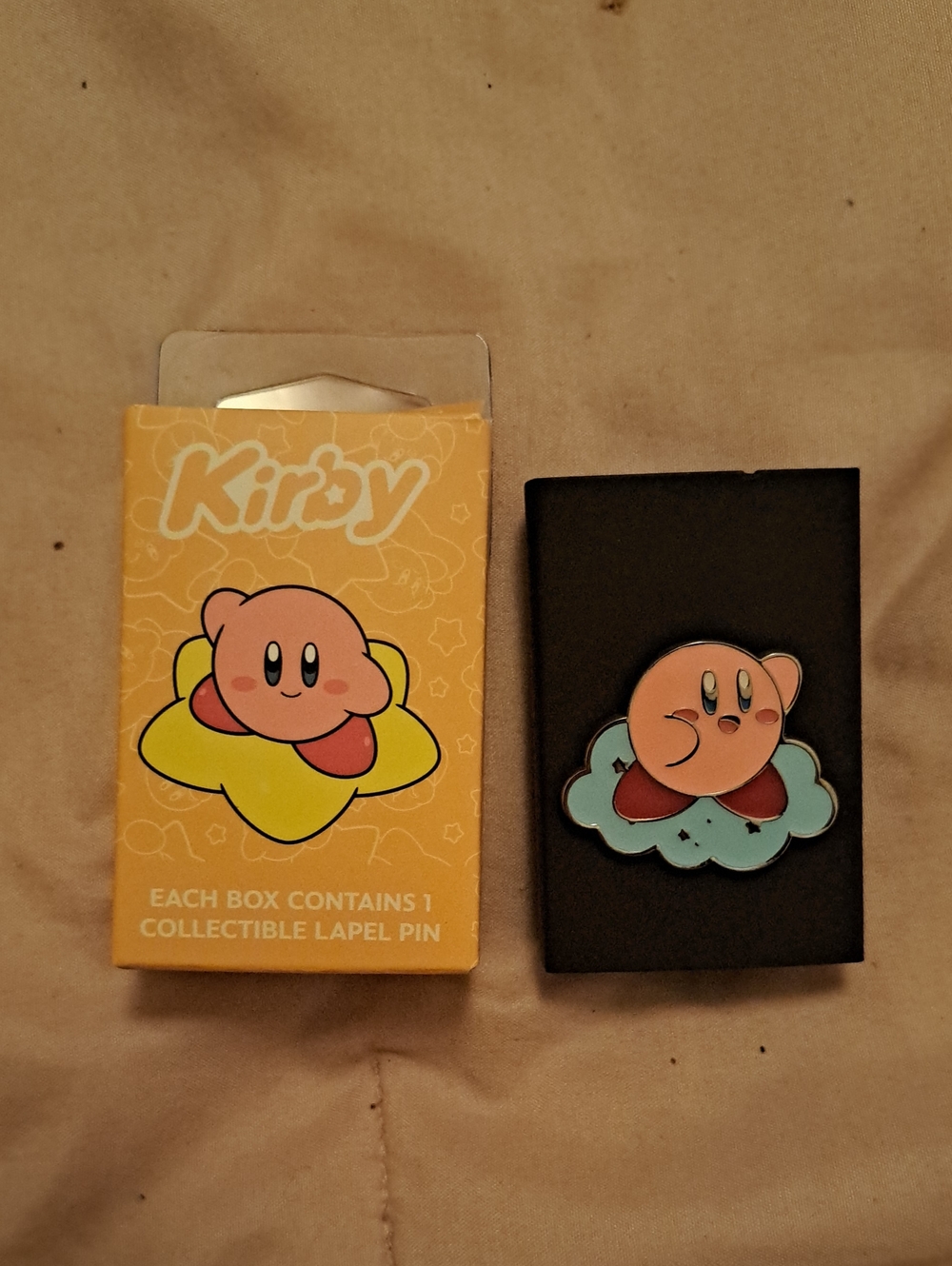 Kirby Collectible Lapel Pin - Pink Kirby on Blue Cloud